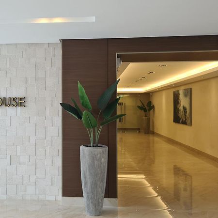 Cozy Penthouse 2Br Suite W Balcony - Amazing Manila Bay View And City Skyline Near Moa Pasay Esterno foto