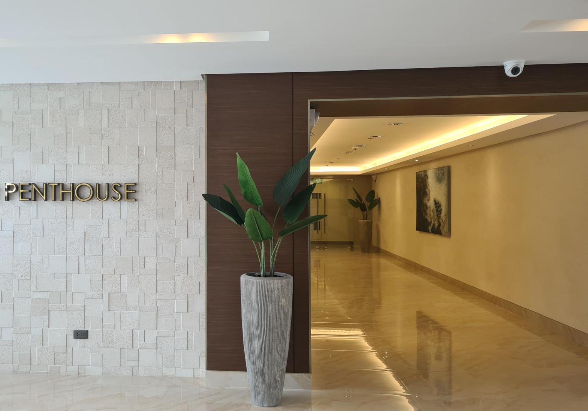 Cozy Penthouse 2Br Suite W Balcony - Amazing Manila Bay View And City Skyline Near Moa Pasay Esterno foto